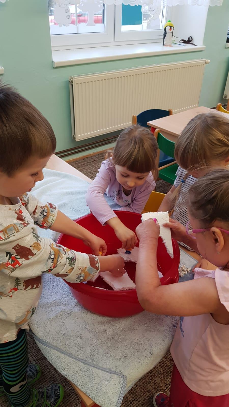 broučci:eskymáci to jsou máci... - 8