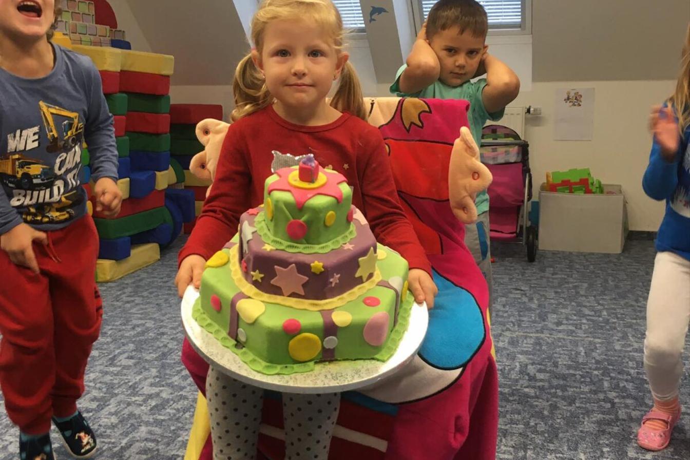 Adámek, Jolanka a Mireček mají narozeniny