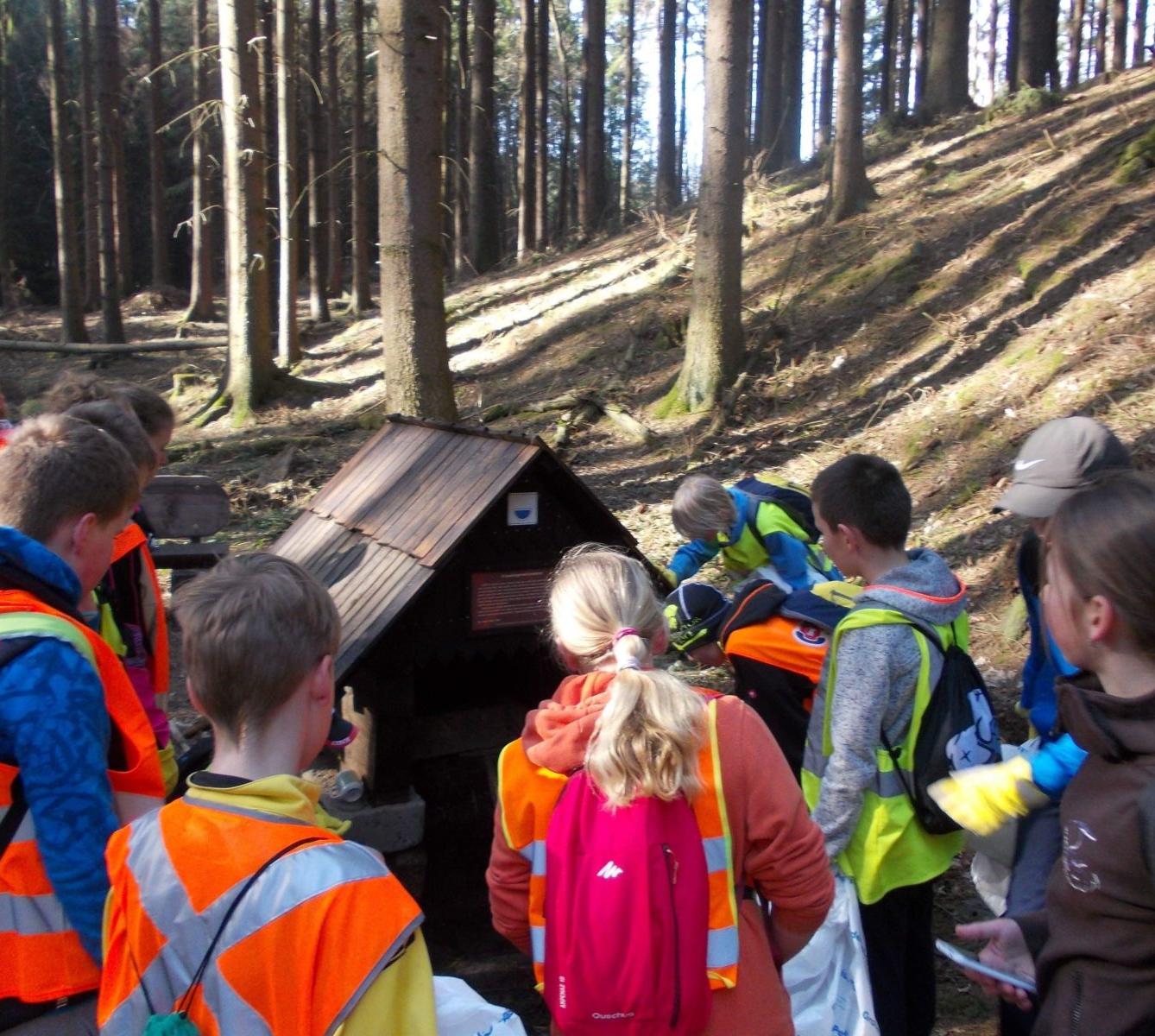 „UKLIĎME ČESKO-UKLIĎME LIBCHAVY“ - II. stupeň - 5