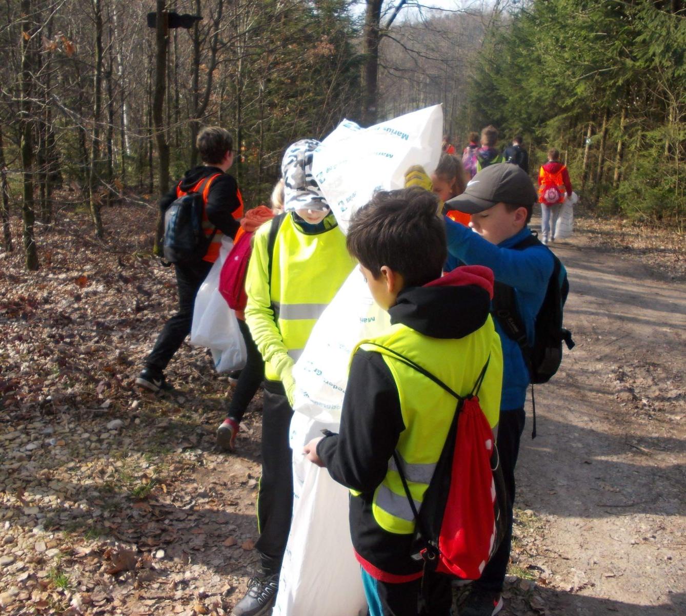 „UKLIĎME ČESKO-UKLIĎME LIBCHAVY“ - II. stupeň - 7