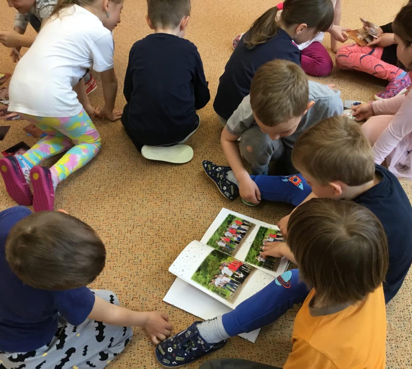 SOVIČKY: ,,MAMINKA MÁ SVÁTEK, RODINA" - 7