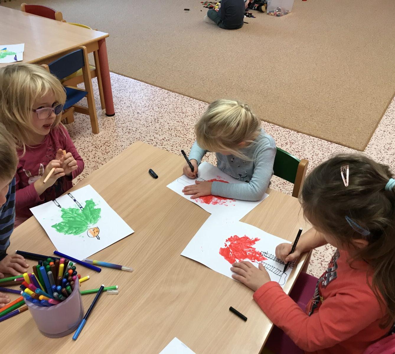 TVOŘENÍČKO: ,,LISTÍ ŽLOUTNE, POLETUJE" - 8