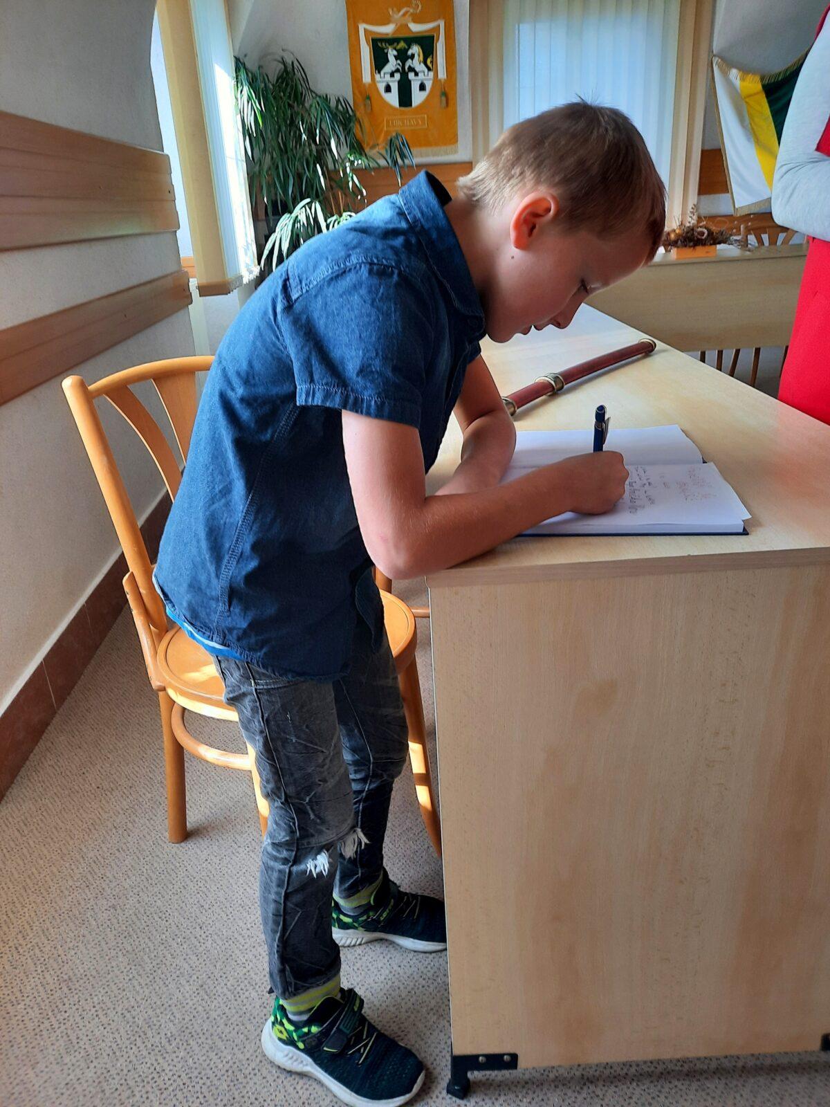 1. 10. Pasování na čtenáře - 41