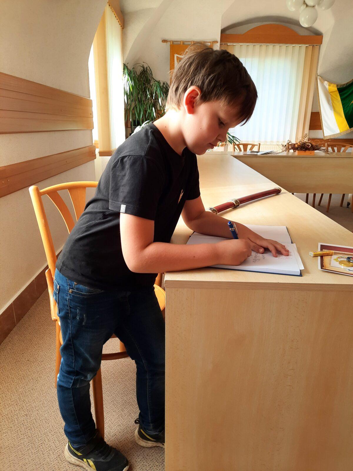 1. 10. Pasování na čtenáře - 43