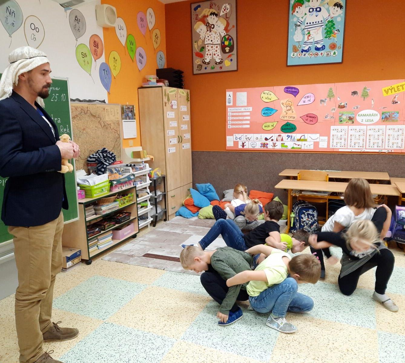 25. 10. Jsme parta - 12