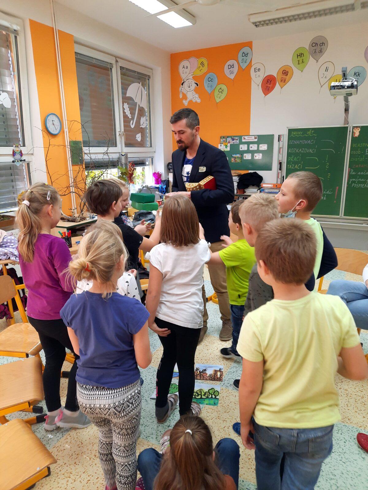 25. 10. Jsme parta - 25