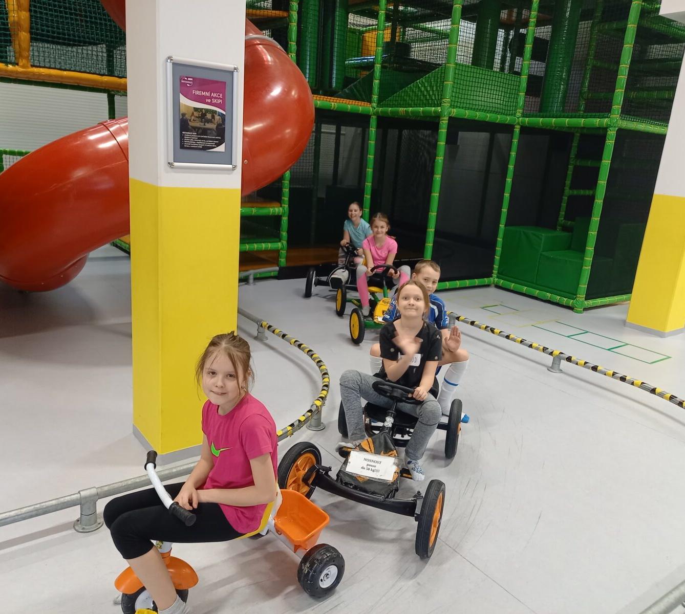 Pololetní výlet do Funparku Skipi - 11