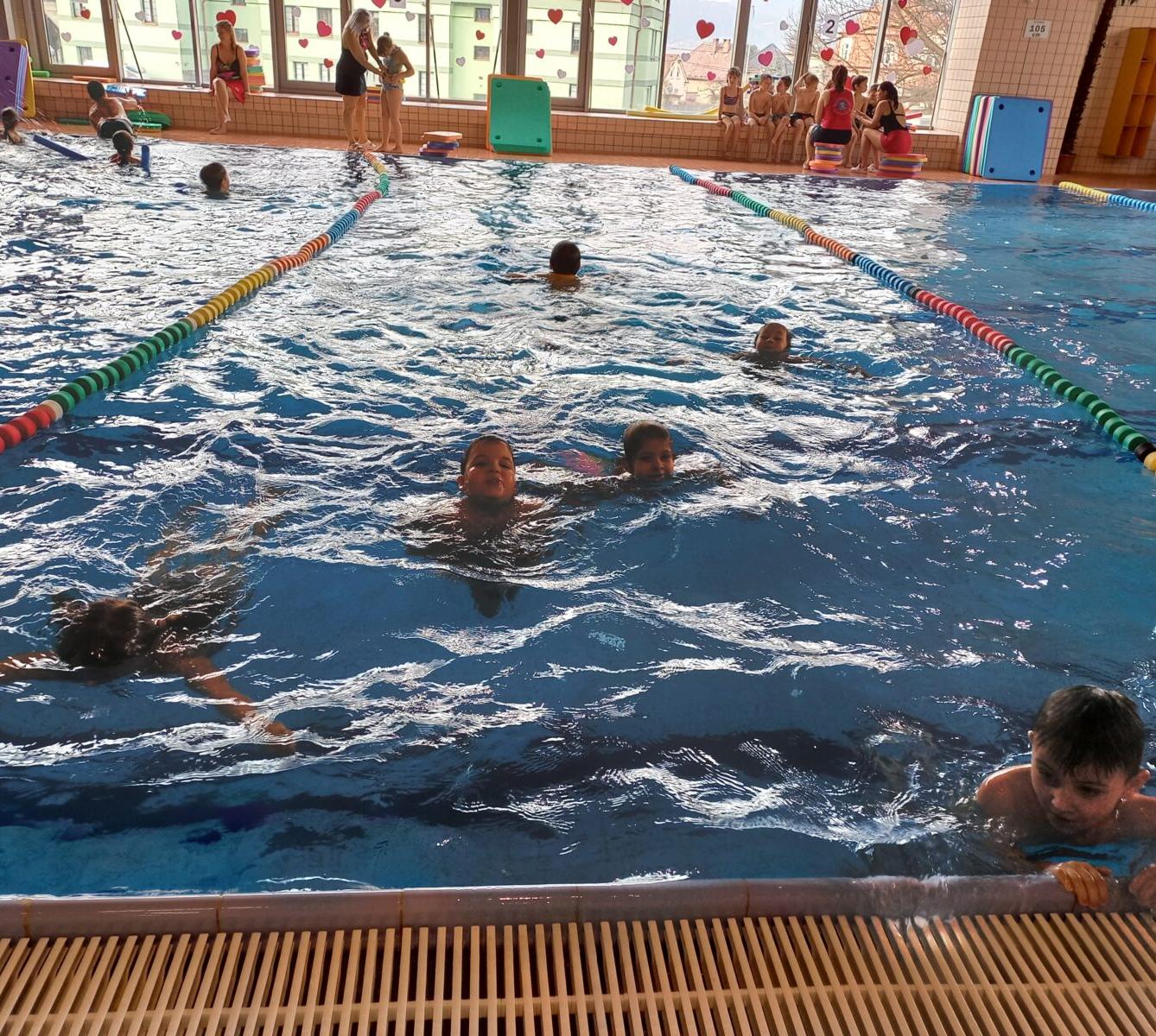 Zahájení plaveckého výcviku - 1. a 5. třída - 2
