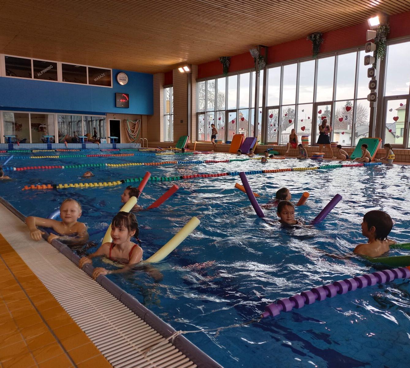 Zahájení plaveckého výcviku - 1. a 5. třída - 9