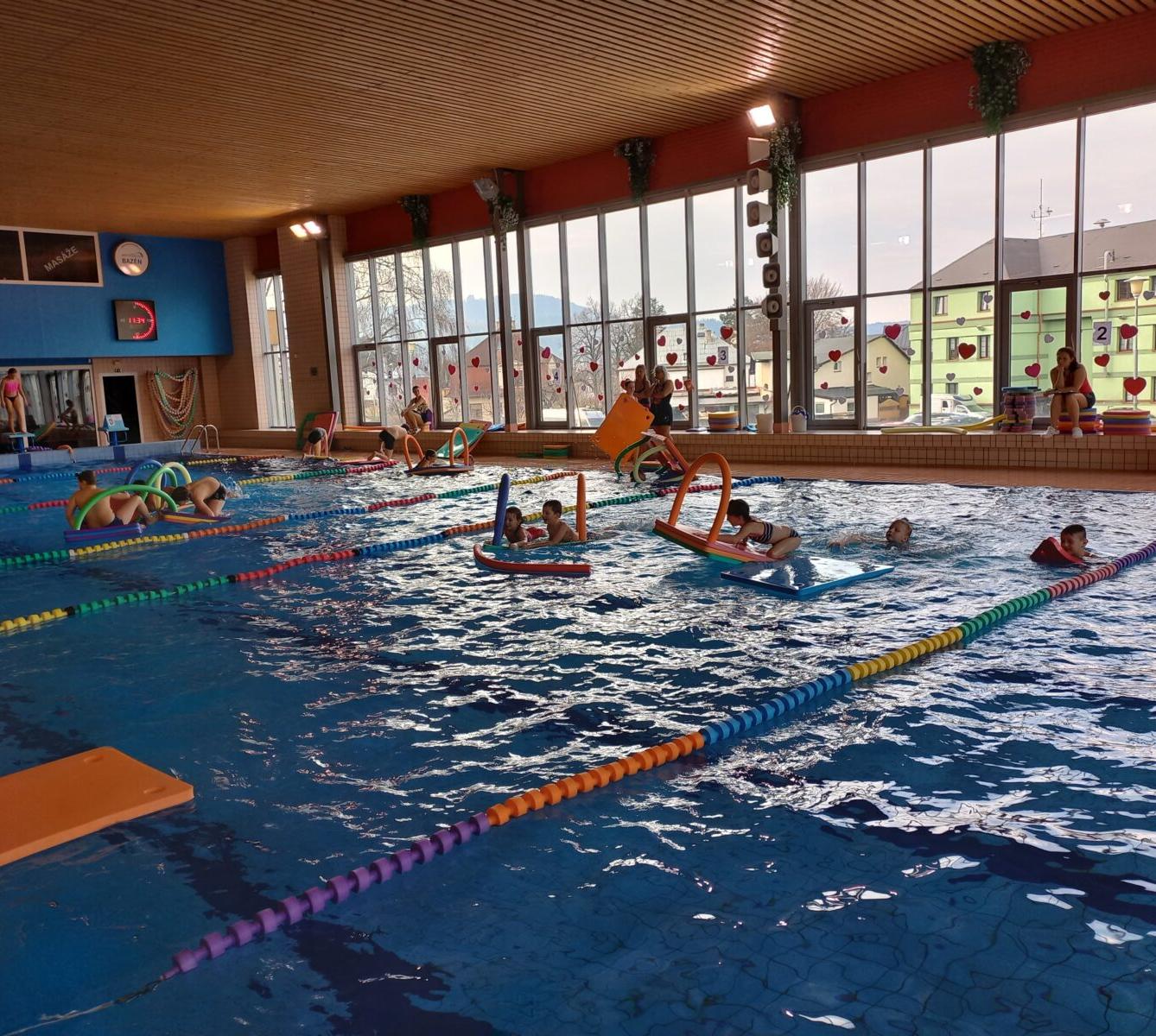 Zahájení plaveckého výcviku - 1. a 5. třída - 23