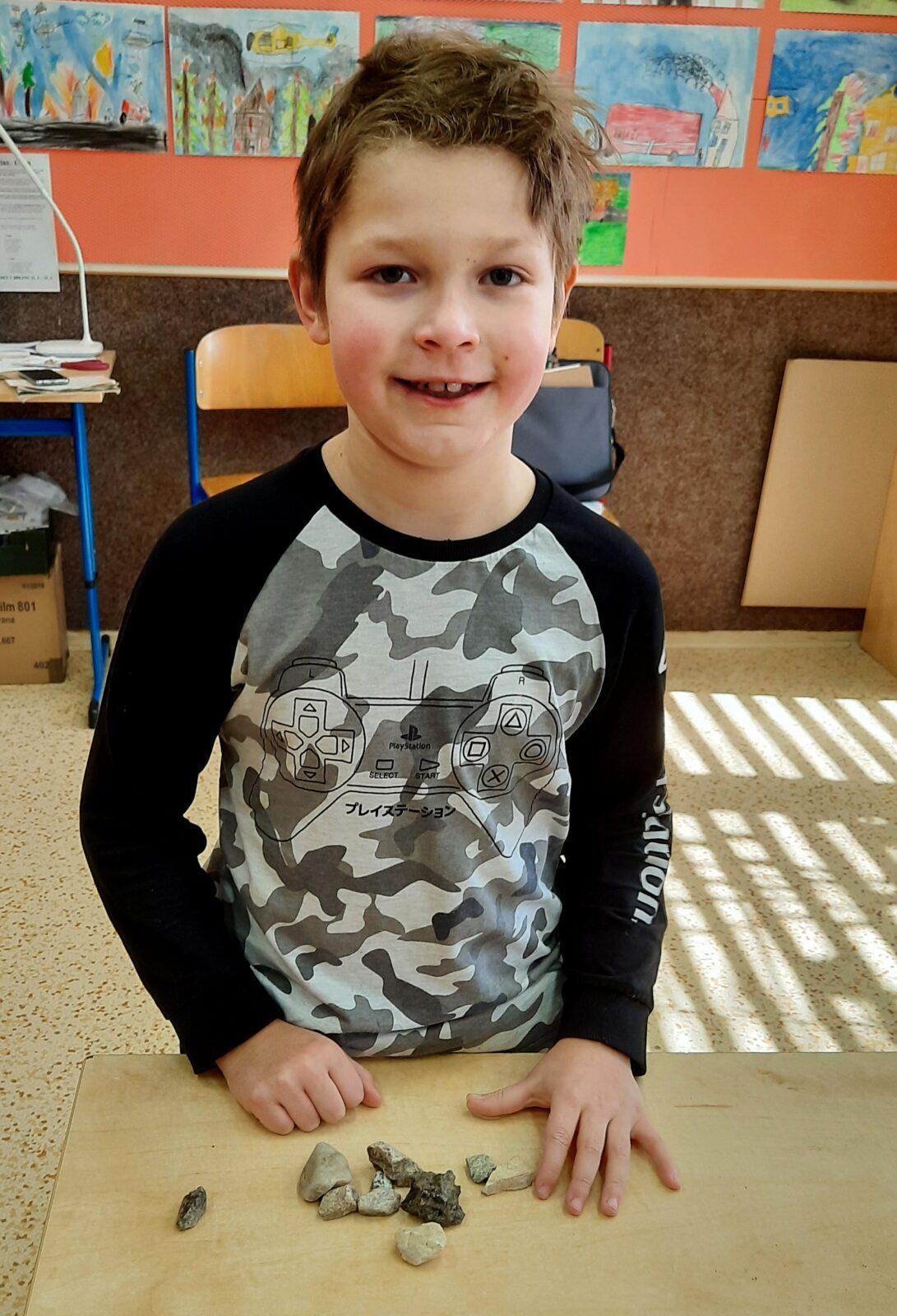 11. 3. Přírodovědná vycházka do lesa, 2. třída - 23