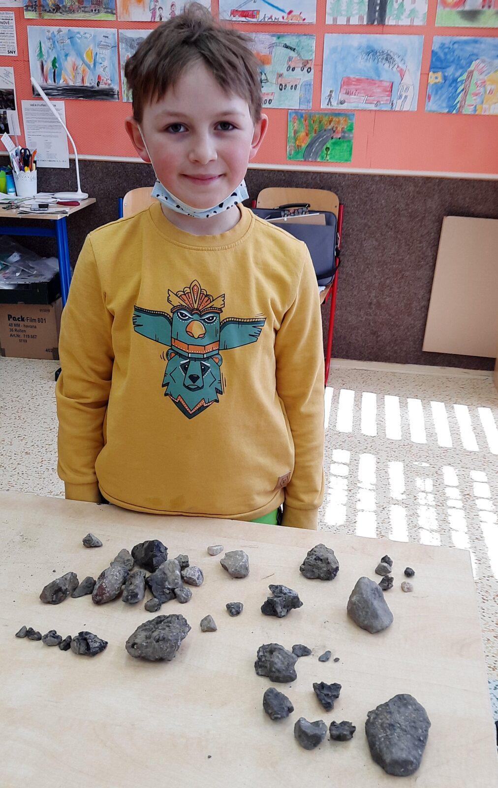 11. 3. Přírodovědná vycházka do lesa, 2. třída - 24