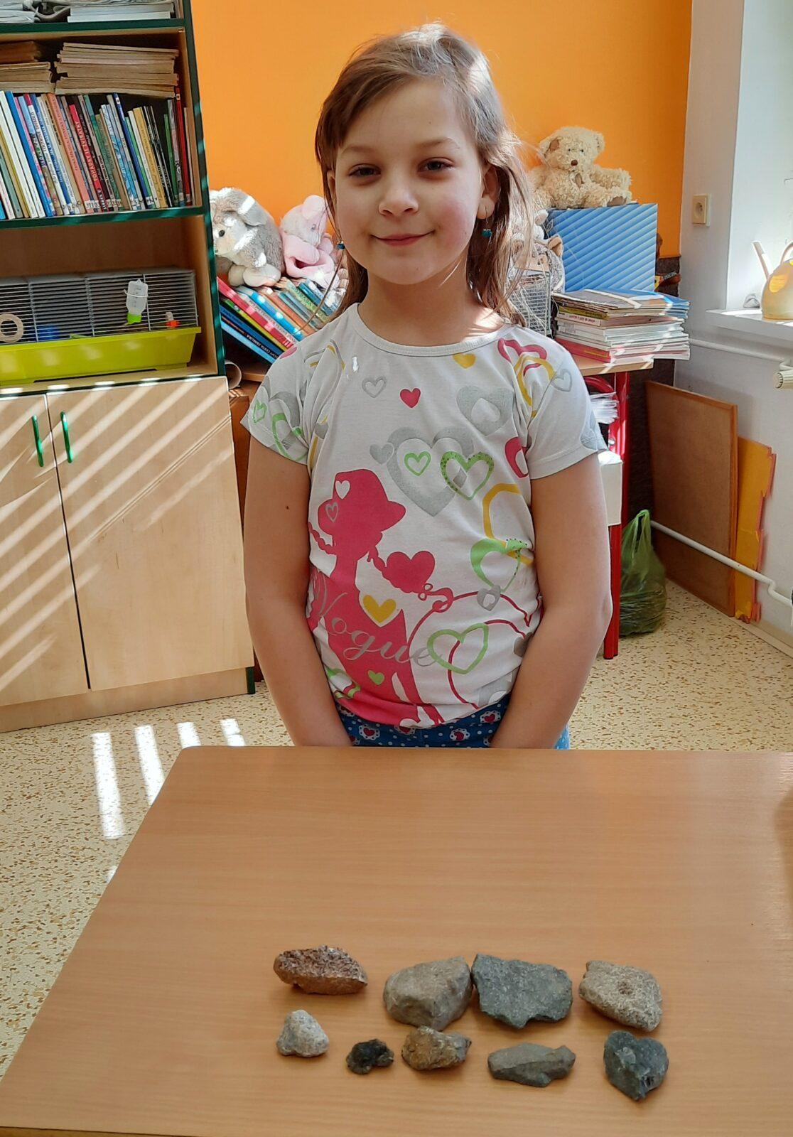 11. 3. Přírodovědná vycházka do lesa, 2. třída - 25