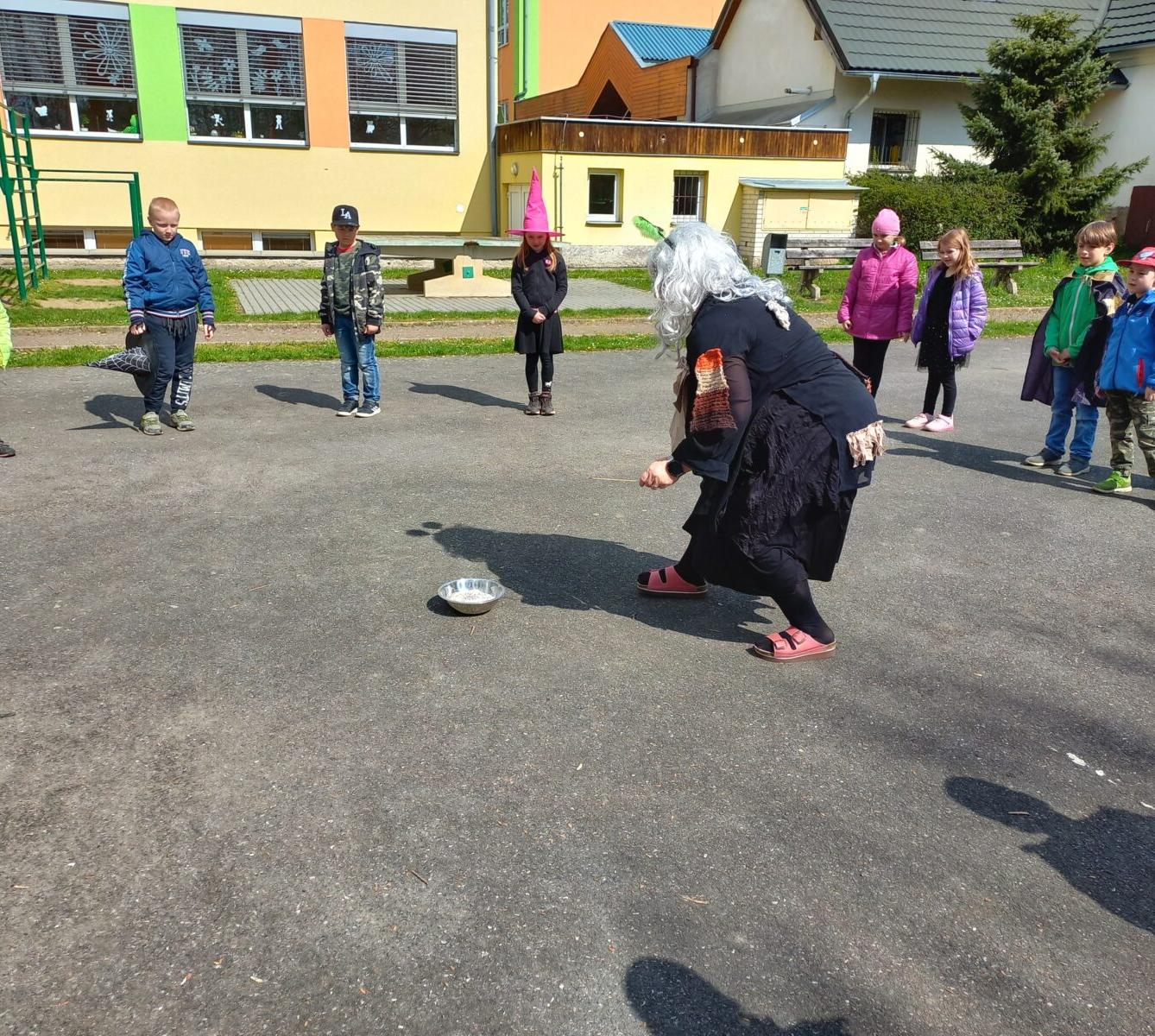 Čarodějnická škola kouzel v 1. třídě - 27