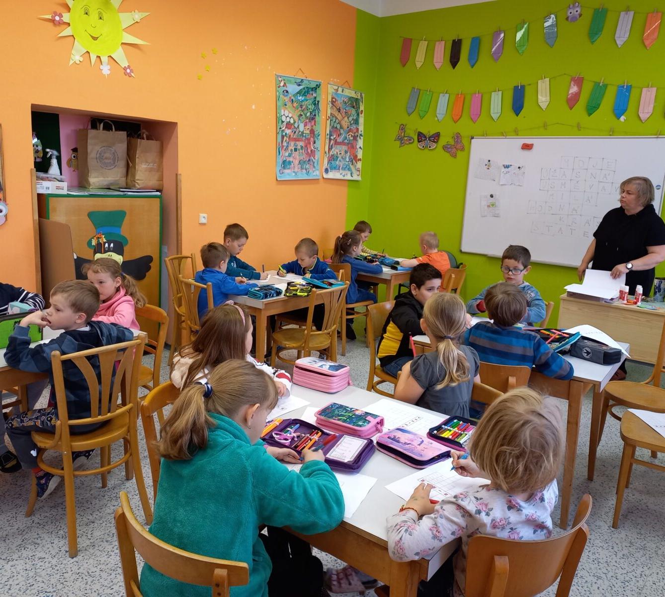 Prvňáčci pečou pro maminky - 3