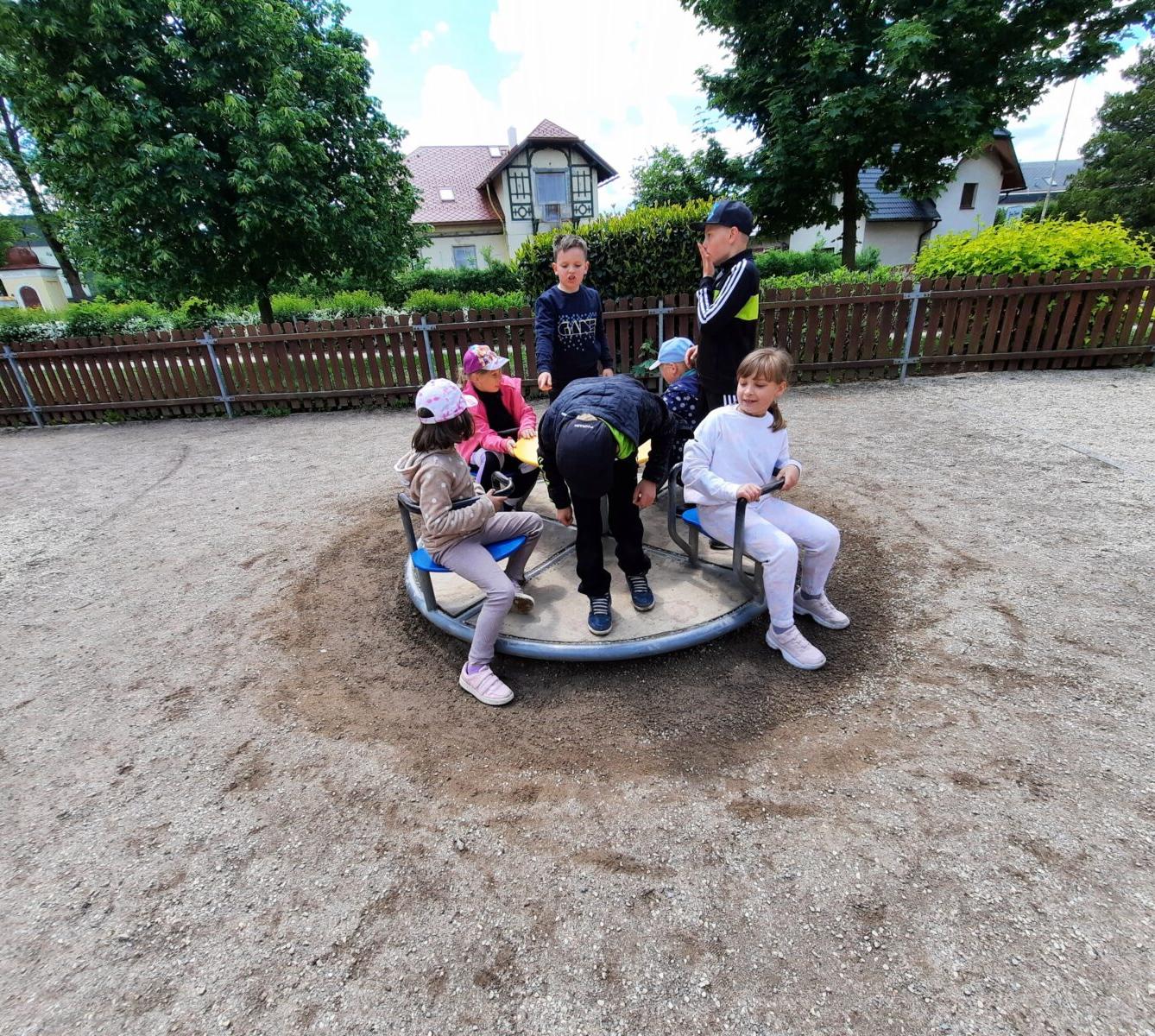 30. 5. Království sov a papoušků, 2. třída - 35