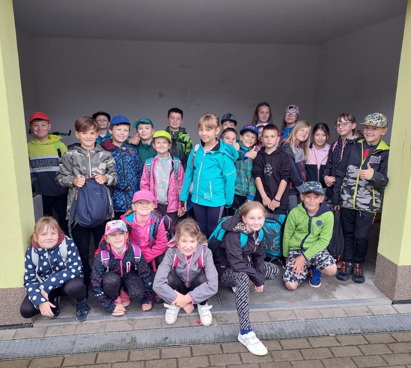 Třeťáci - školní výlet do SkiPi parku - 1