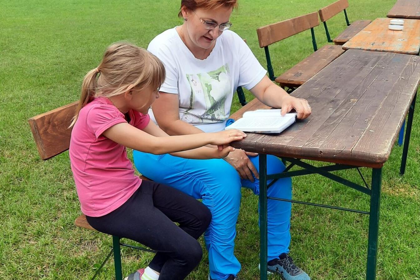 9. 6. Čtenářský klub