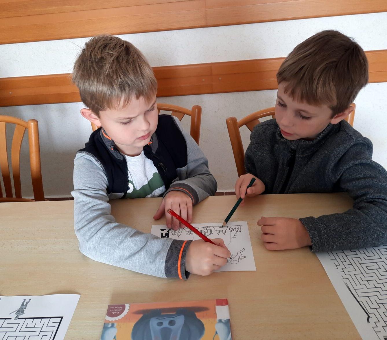 5. 10. - 1.B v obecní knihovně - 10