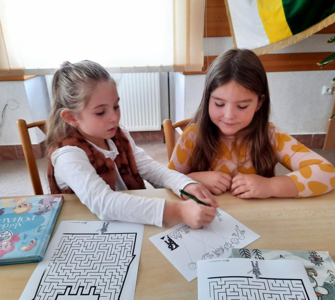 5. 10. - 1.B v obecní knihovně - 13