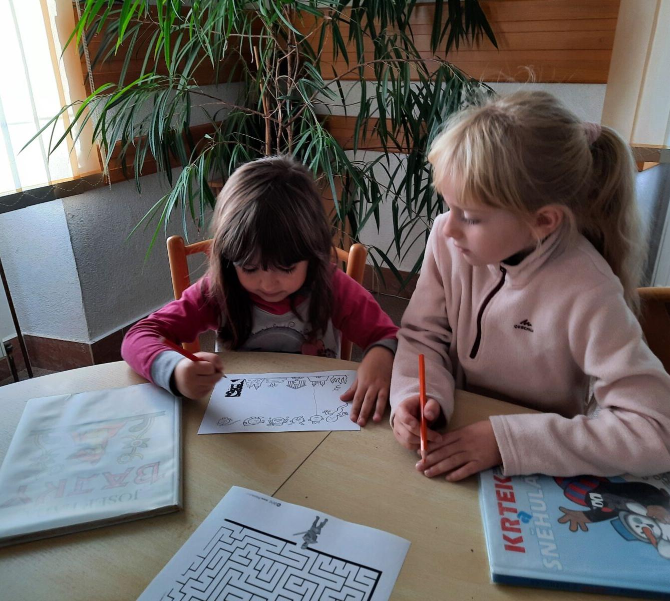 5. 10. - 1.B v obecní knihovně - 14