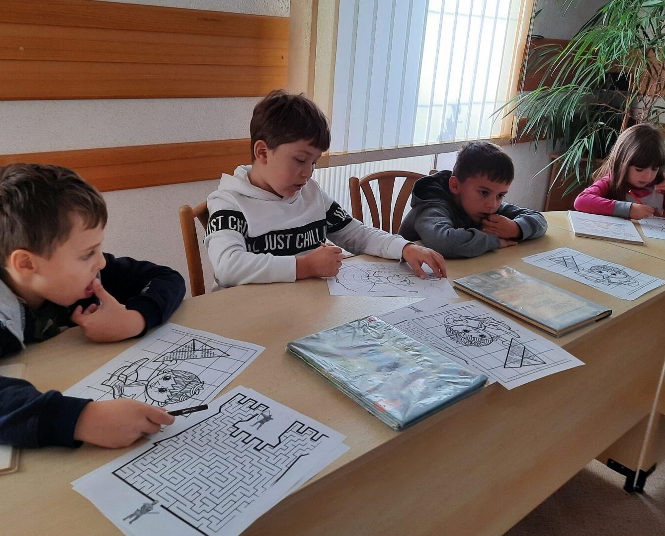 5. 10. - 1.B v obecní knihovně - 20