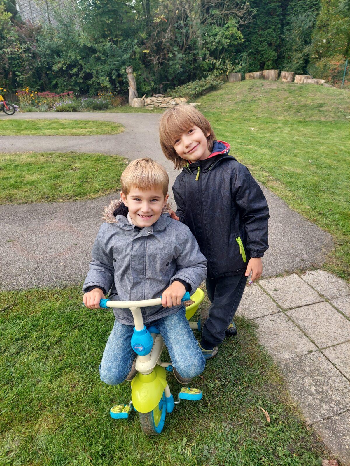 Návštěva 1.A v mateřských školách - 8