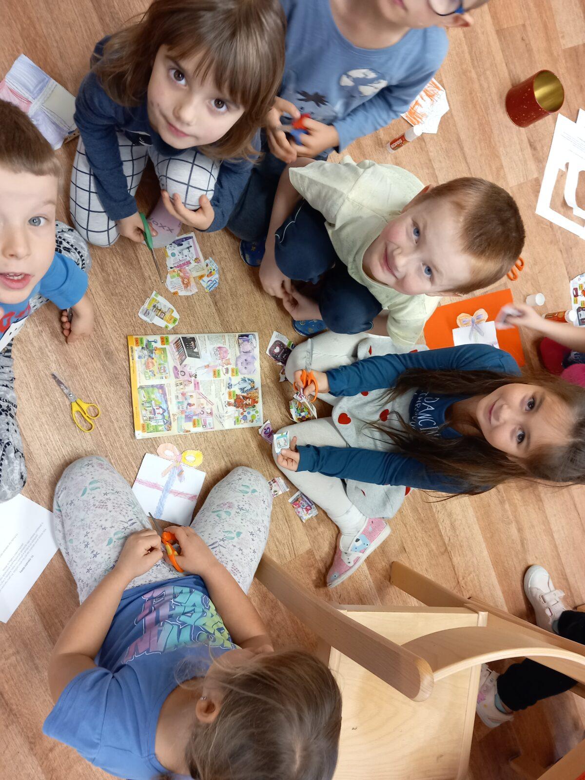 Dráčci s Námořníky při adventním vyrábění... - 7