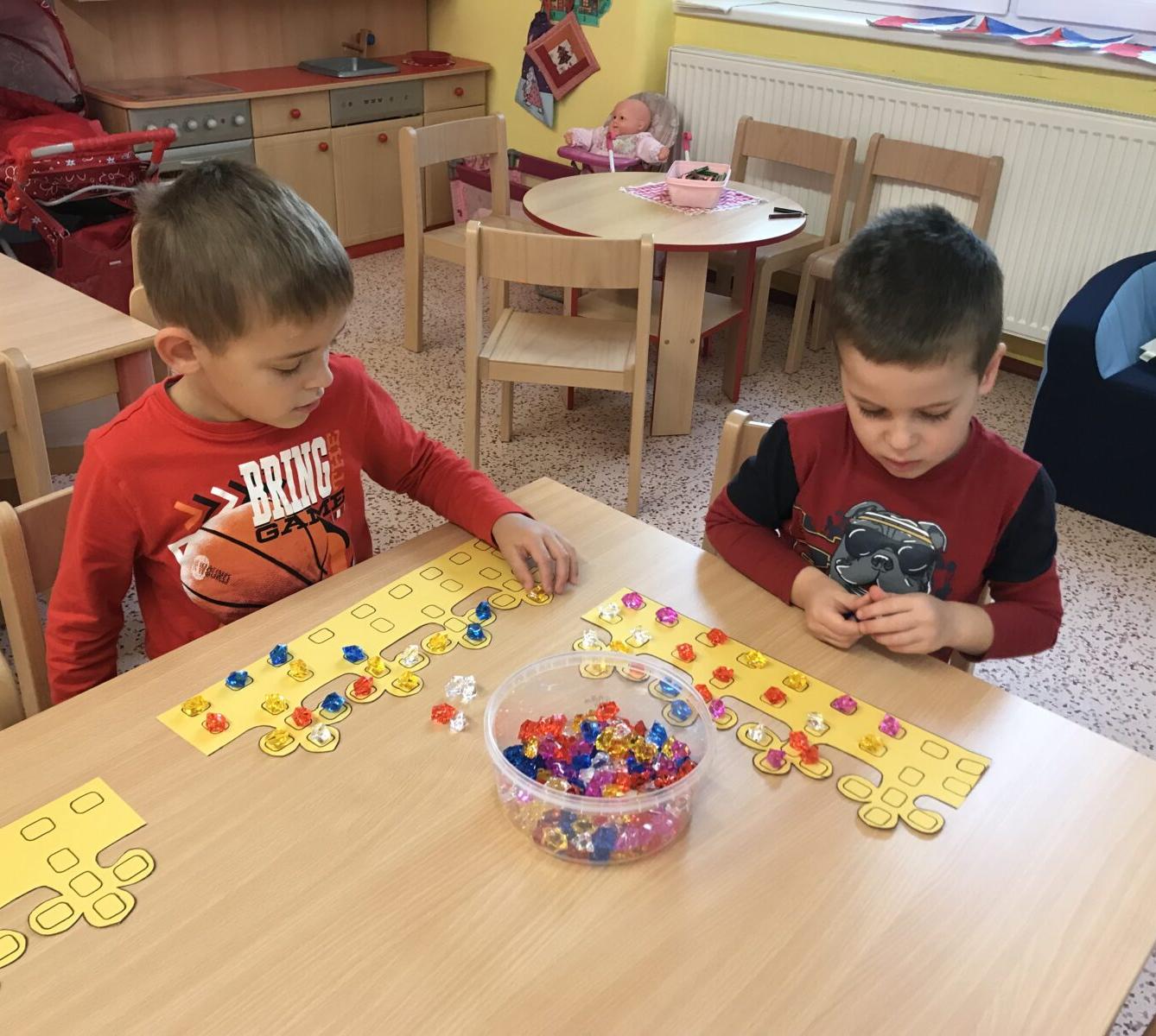 SOVIČKY: ,,KDE ŽIJEME" - 17