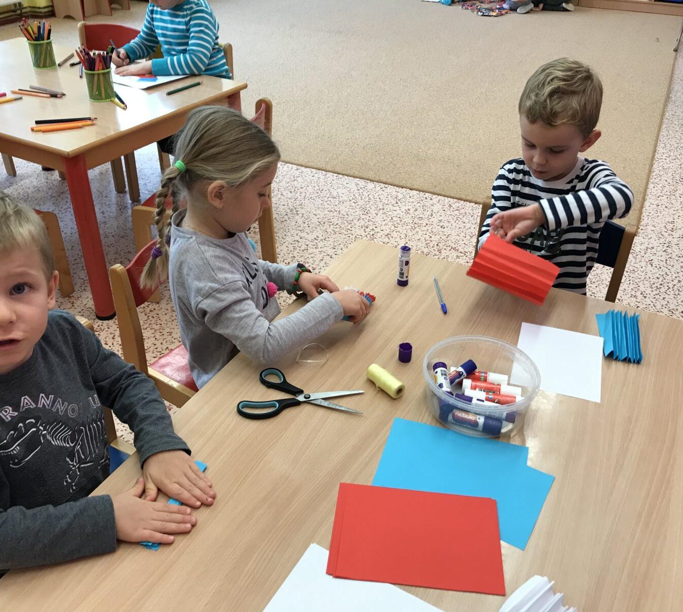 SOVIČKY: ,,KDE ŽIJEME ANEB MÁME RÁDI ČESKO" - 18