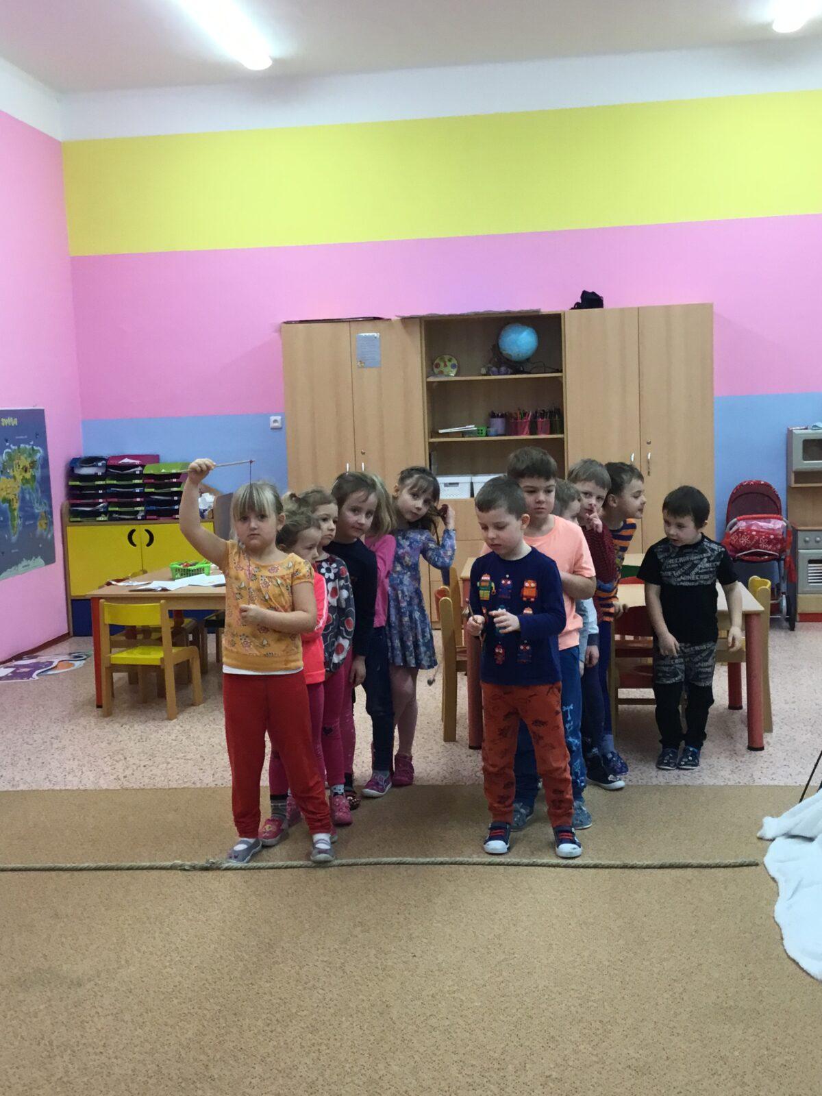 SOVIČKY: ,,ZIMNÍ RADOVÁNKY - VÝPRAVA NA SEVERNÍ A JIŽNÍ PÓL" - 19