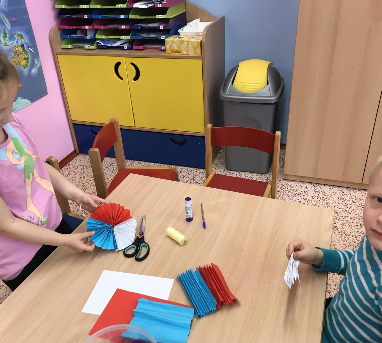 SOVIČKY: ,,KDE ŽIJEME ANEB MÁME RÁDI ČESKO" - 19