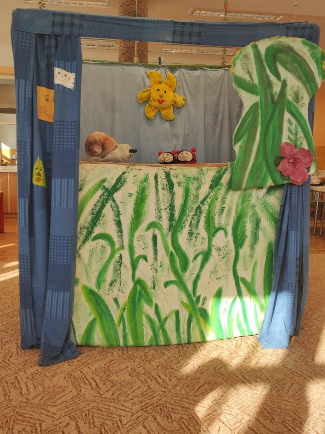 Divadlo JÓJO - POHÁDKA Z ROZKVETLÉ LOUKY - 13