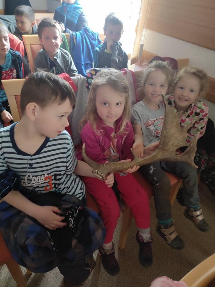 Přednáška p. Kubasy a návštěva hřiště - 9