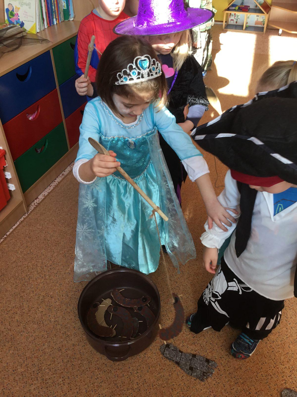 Karnevalové dopoledne v MŠ - 17