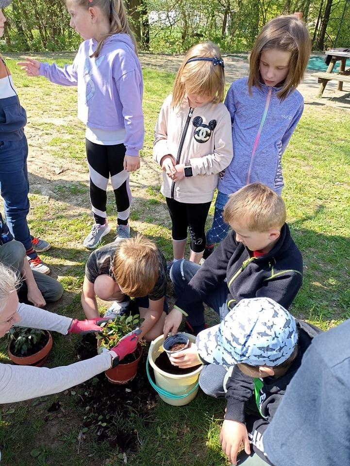 9. 5. Učení venku, 2. třída - 25