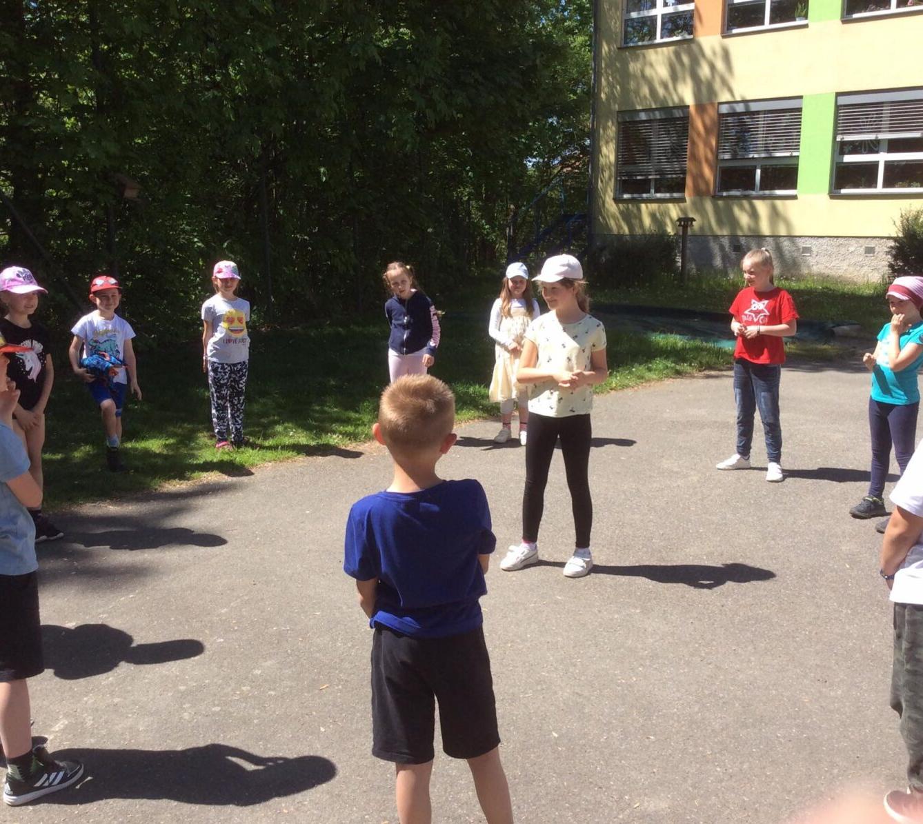 ŠD - sportovní odpoledne s rodiči - 43