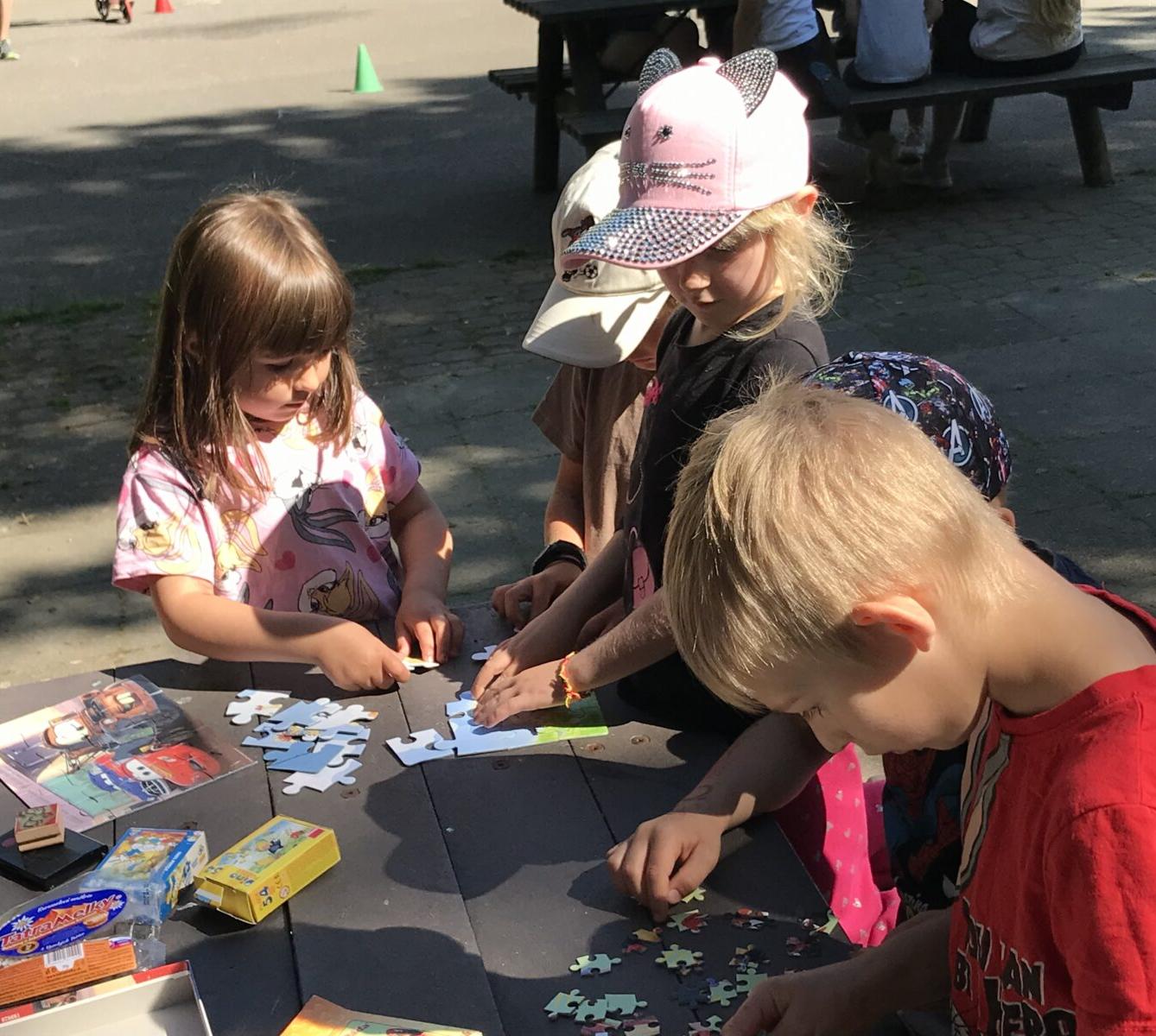 PŘEDŠKOLÁCI: DOPOLEDNÍ HRY V ZŠ S DEVÁŤÁKY - 4