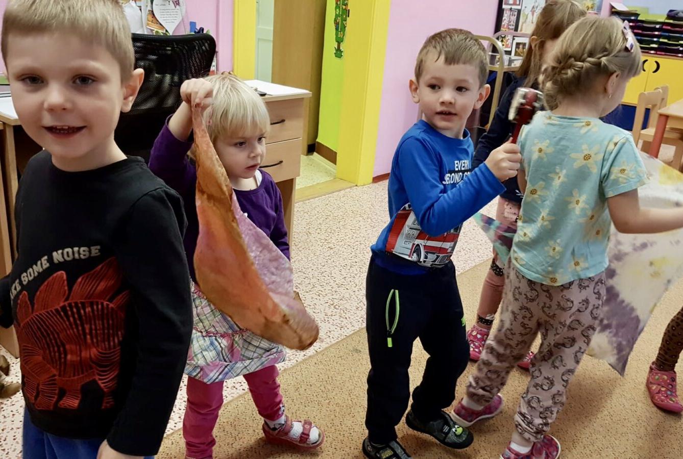 MUZIKOTERAPIE: ,,INDIÁNSKÁ POHÁDKA" - 19