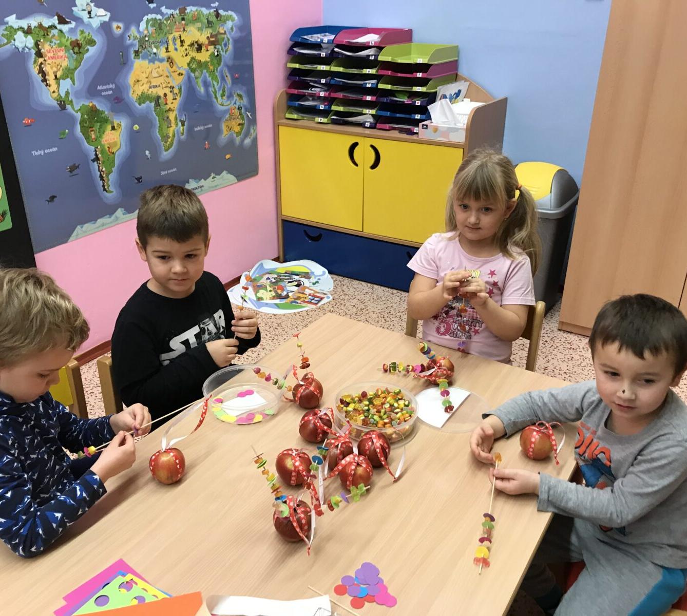 SOVIČKY: ODKUD JSI VÁNOČNÍ STROMEČKU? - 24