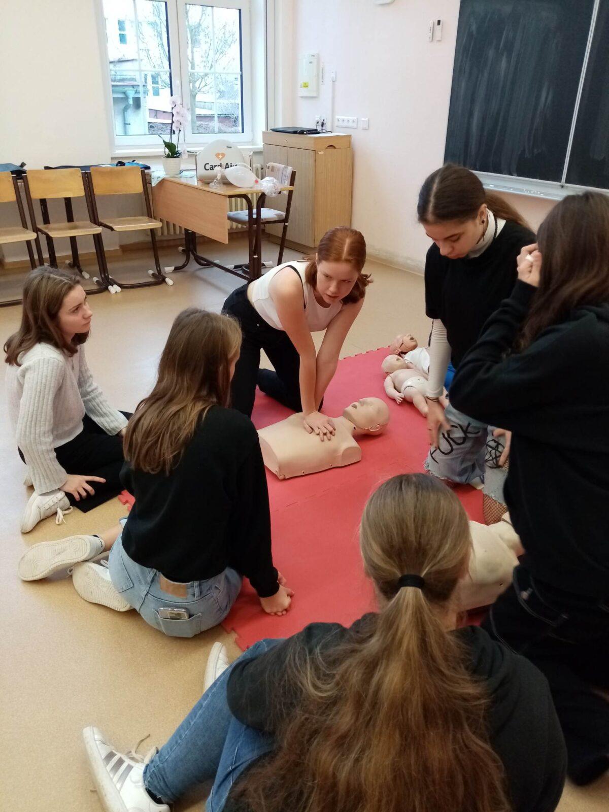 Účast deváťaček na ZDRAVOhrátkách - 15