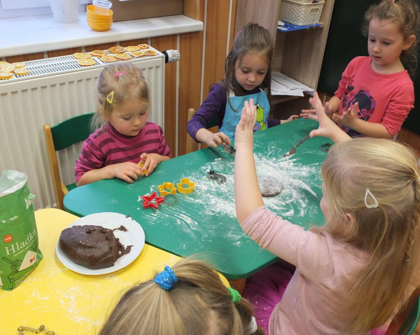 Pečení perníčků 2017 - 22