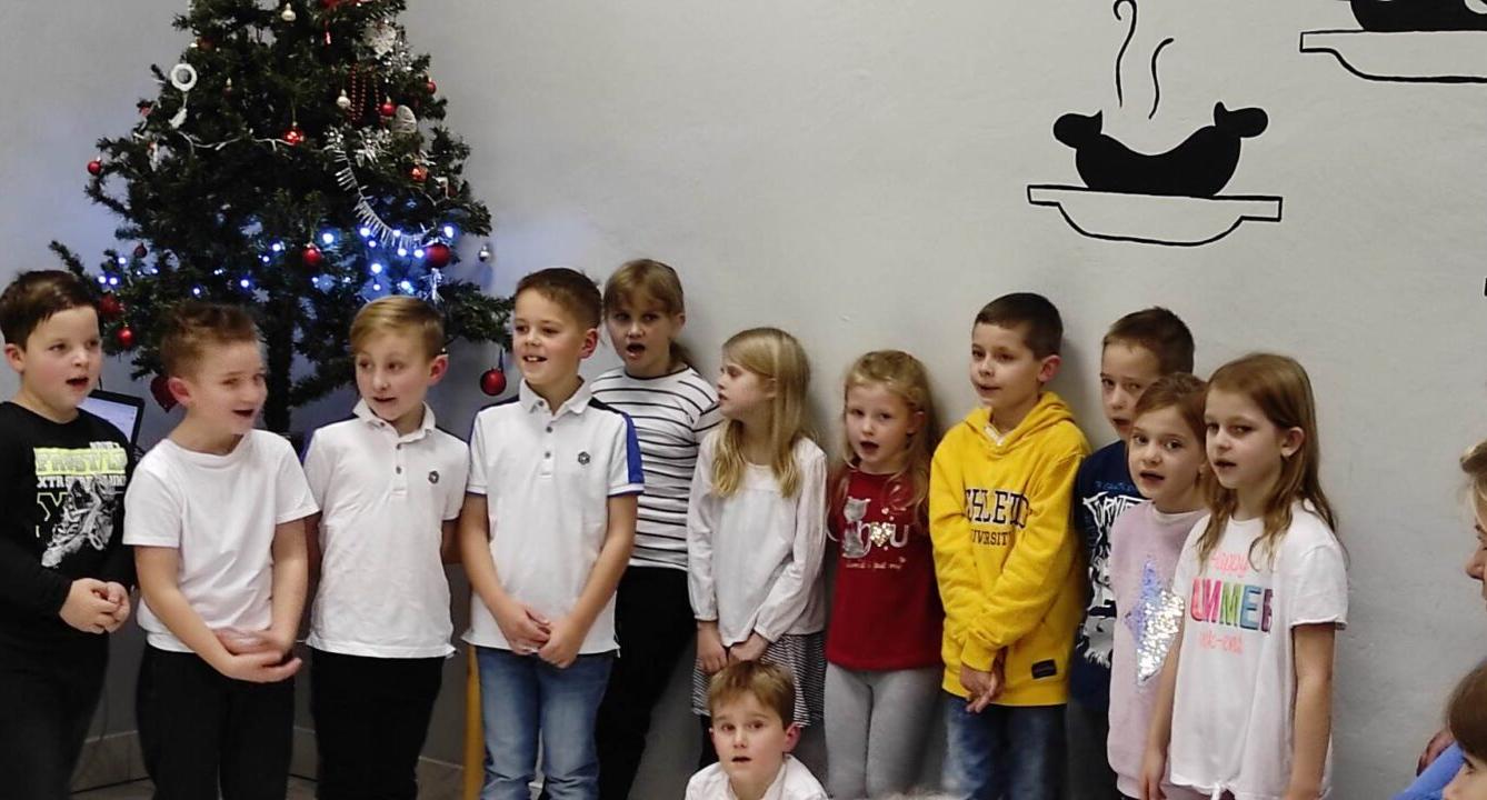 Vánoční besídka - družinky - 19