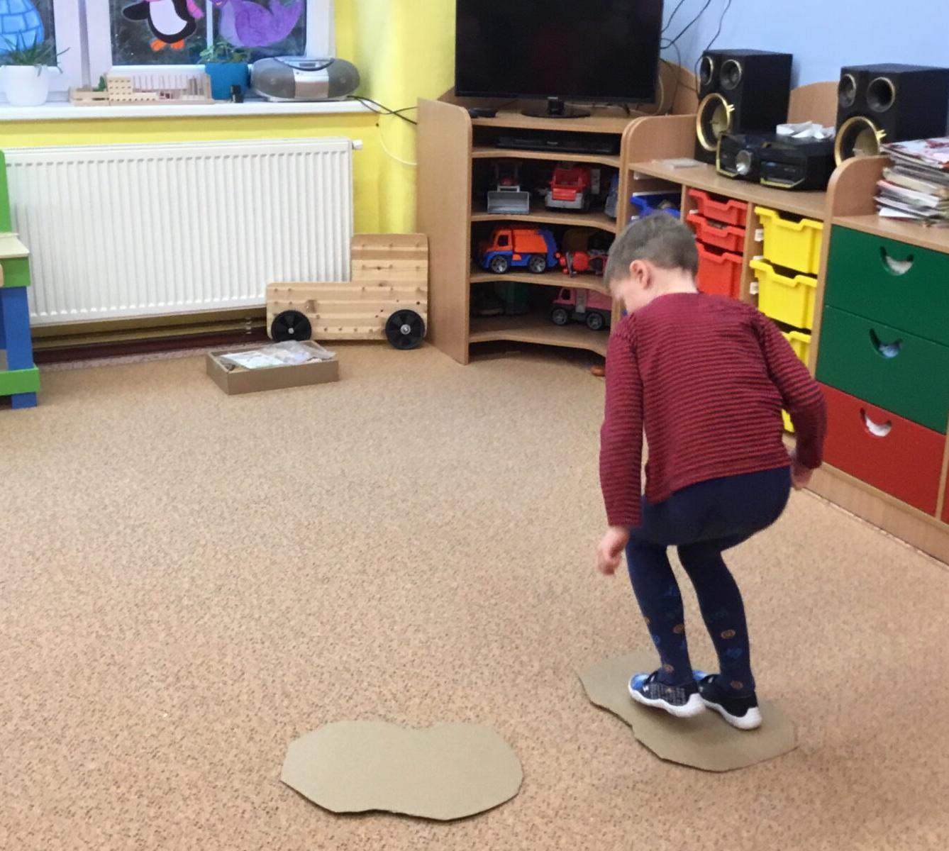 SOVIČKY: ,,ZIMNÍ RADOVÁNKY - VÝPRAVA NA SEVERNÍ A JIŽNÍ PÓL" - 26