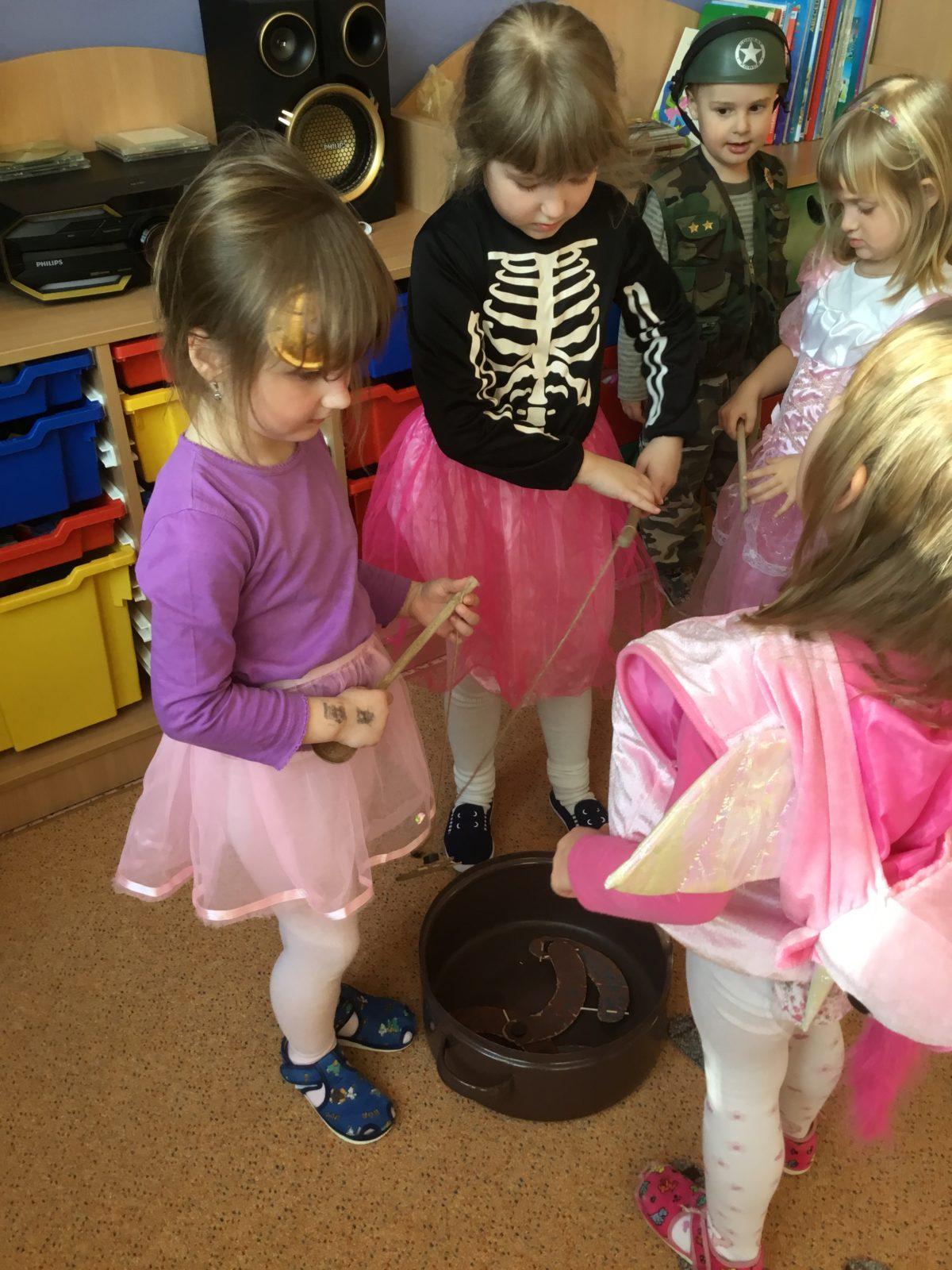 Karnevalové dopoledne v MŠ - 22