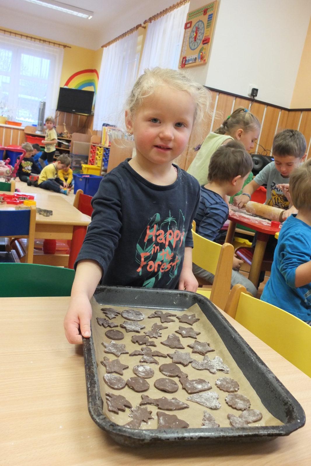 Pečení perníčků 2017 - 27