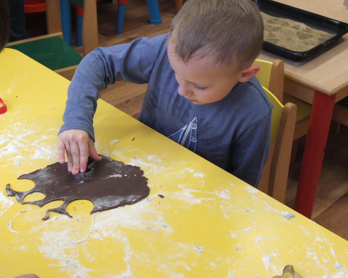 Pečení perníčků 2017 - 34