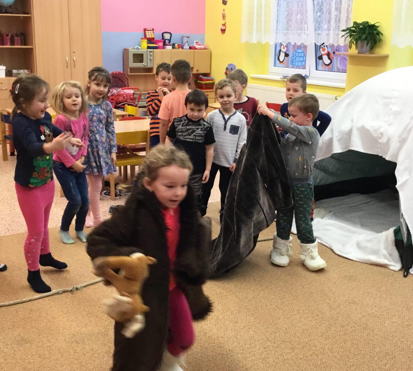 SOVIČKY: ,,ZIMNÍ RADOVÁNKY - VÝPRAVA NA SEVERNÍ A JIŽNÍ PÓL" - 29