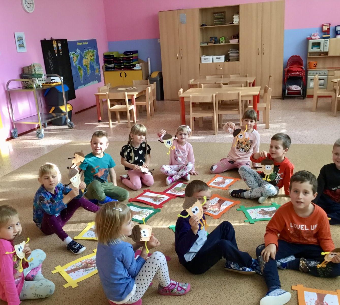 SOVIČKY: ,,LISTÍ ŽLOUTNE POLETUJE" - 39