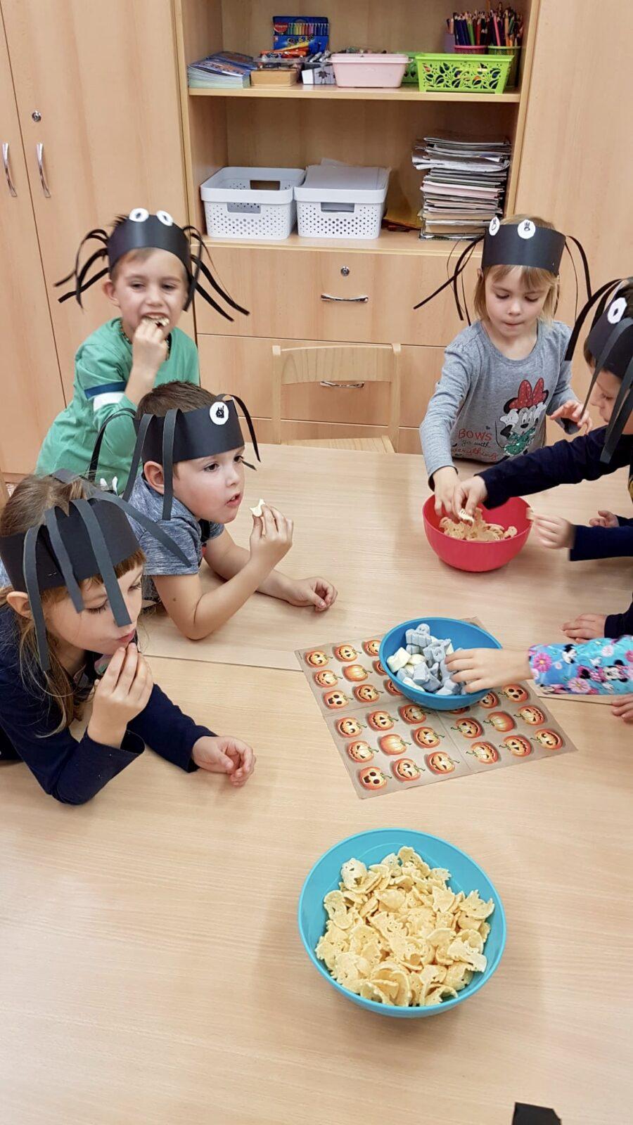 SOVIČKY: ODKUD JSI VÁNOČNÍ STROMEČKU? - 40